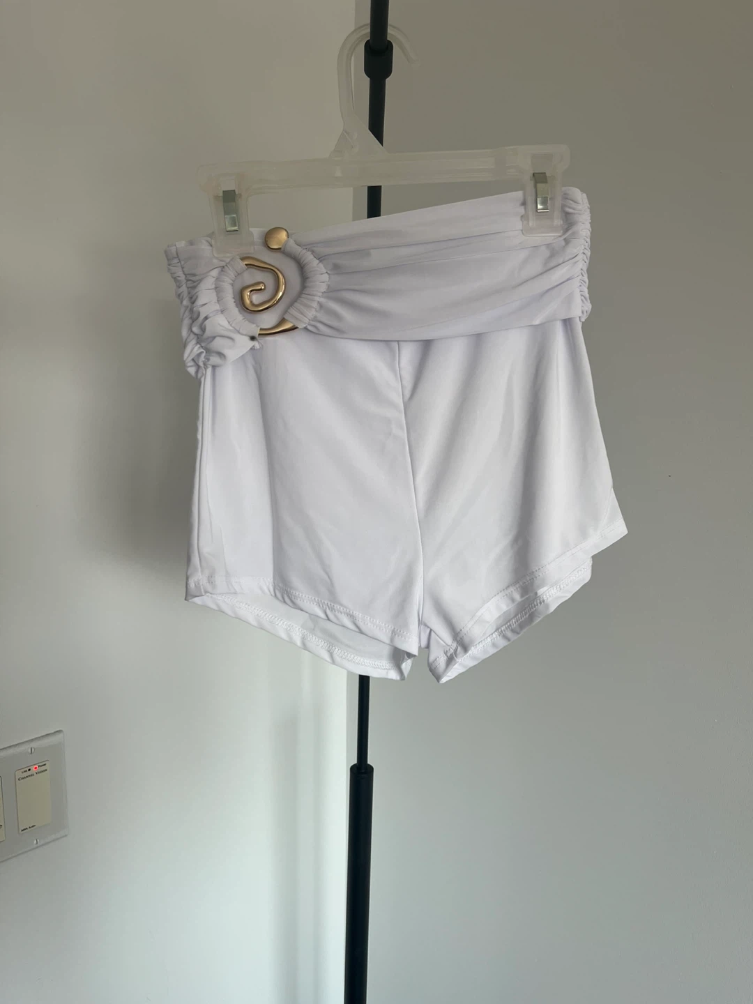 Glam Dolls NYC White Strapless Crop Top and Shorts Set - photo 4