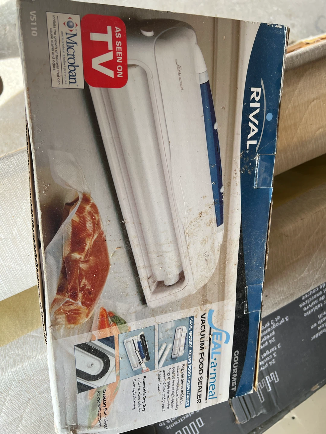 RIVAL Vacuum Food Sealer VS110