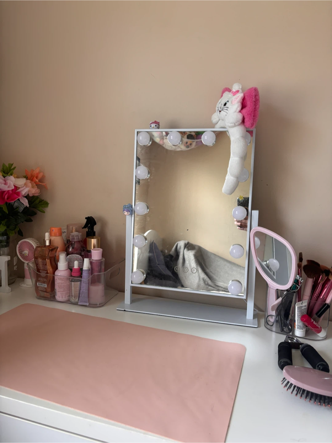 Vanity Makeup Mirror with Lights