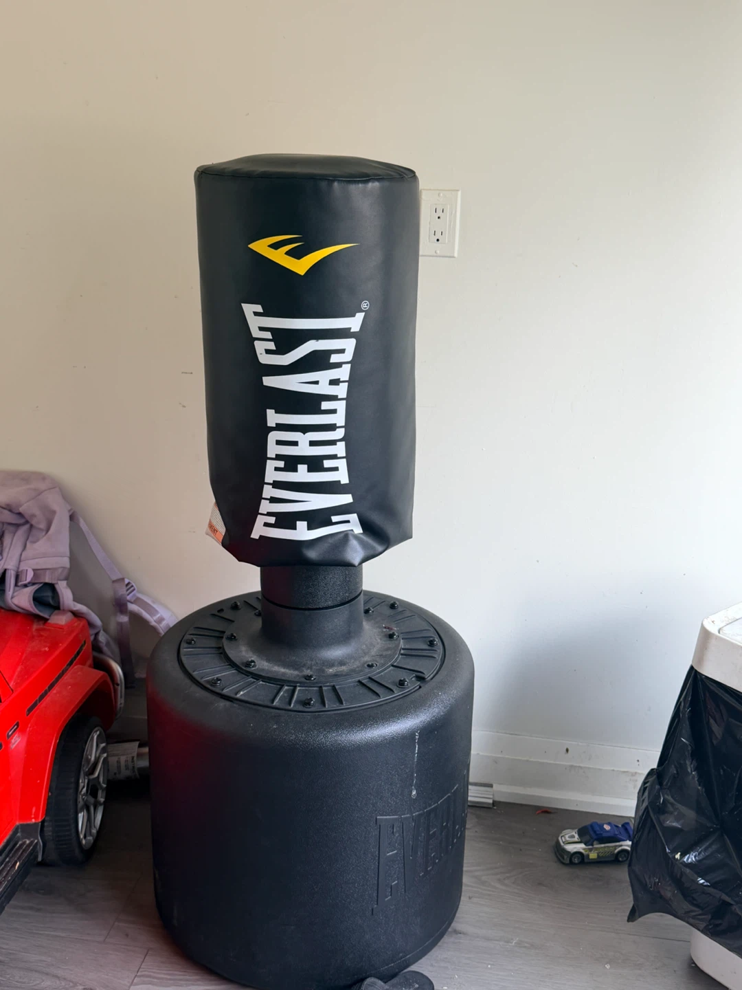 Everlast Free Standing Punching Bag