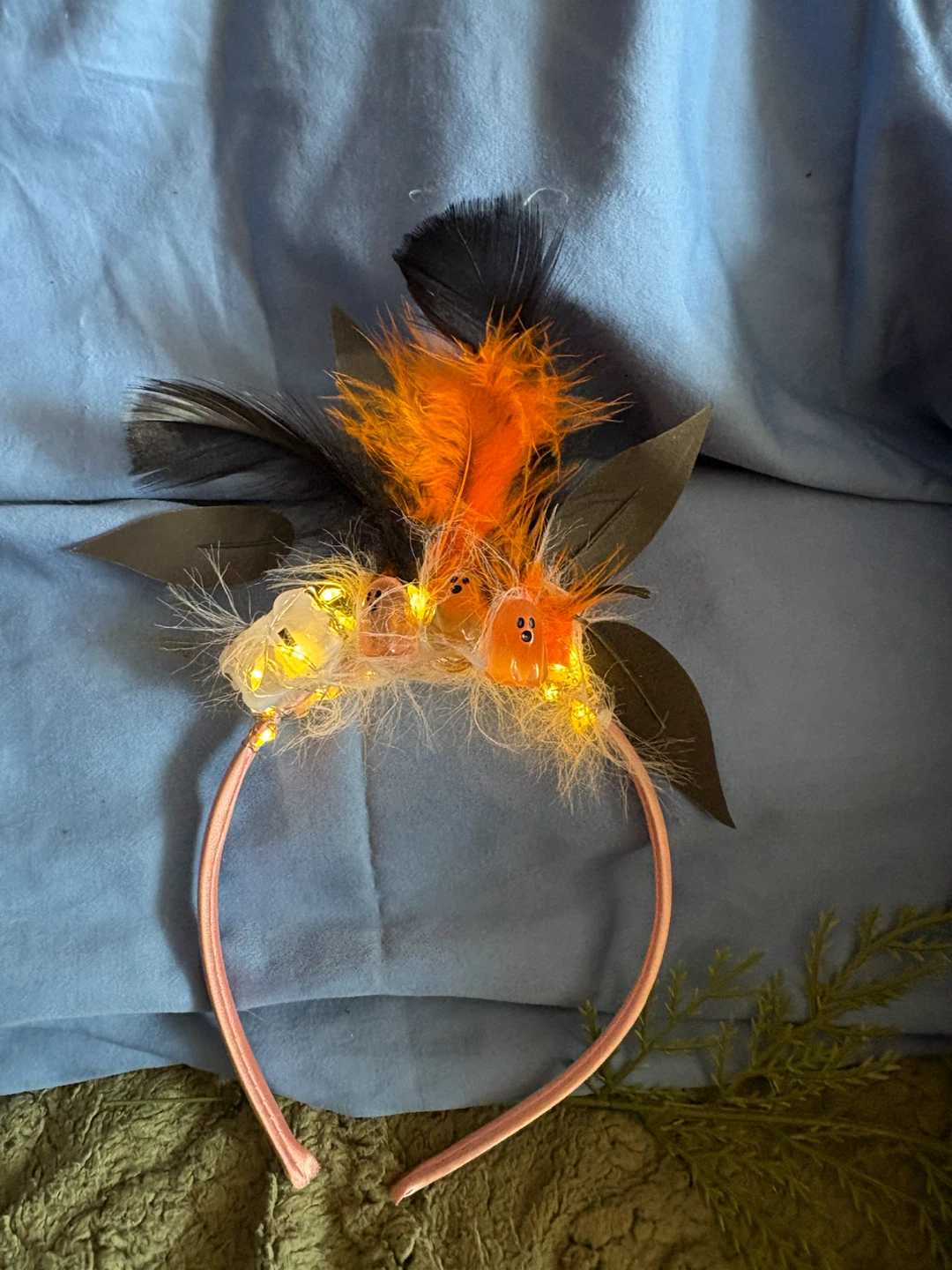 Halloween Light-Up Headband with Feathers and Pumpkins - photo 3