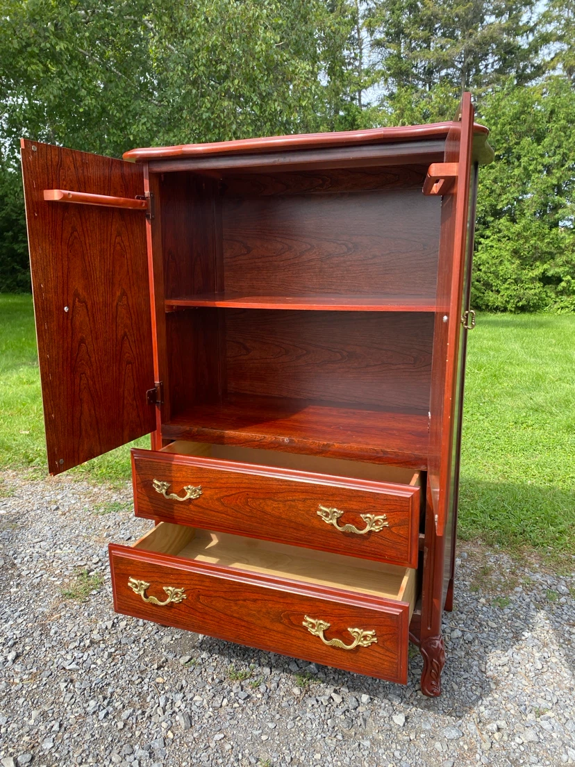 Vintage Wood French Armoire / Wardrobe (CAN DELIVER) - photo 4