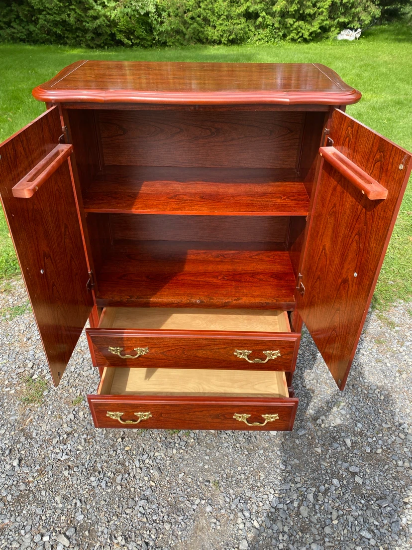 Vintage Wood French Armoire / Wardrobe (CAN DELIVER) - photo 5
