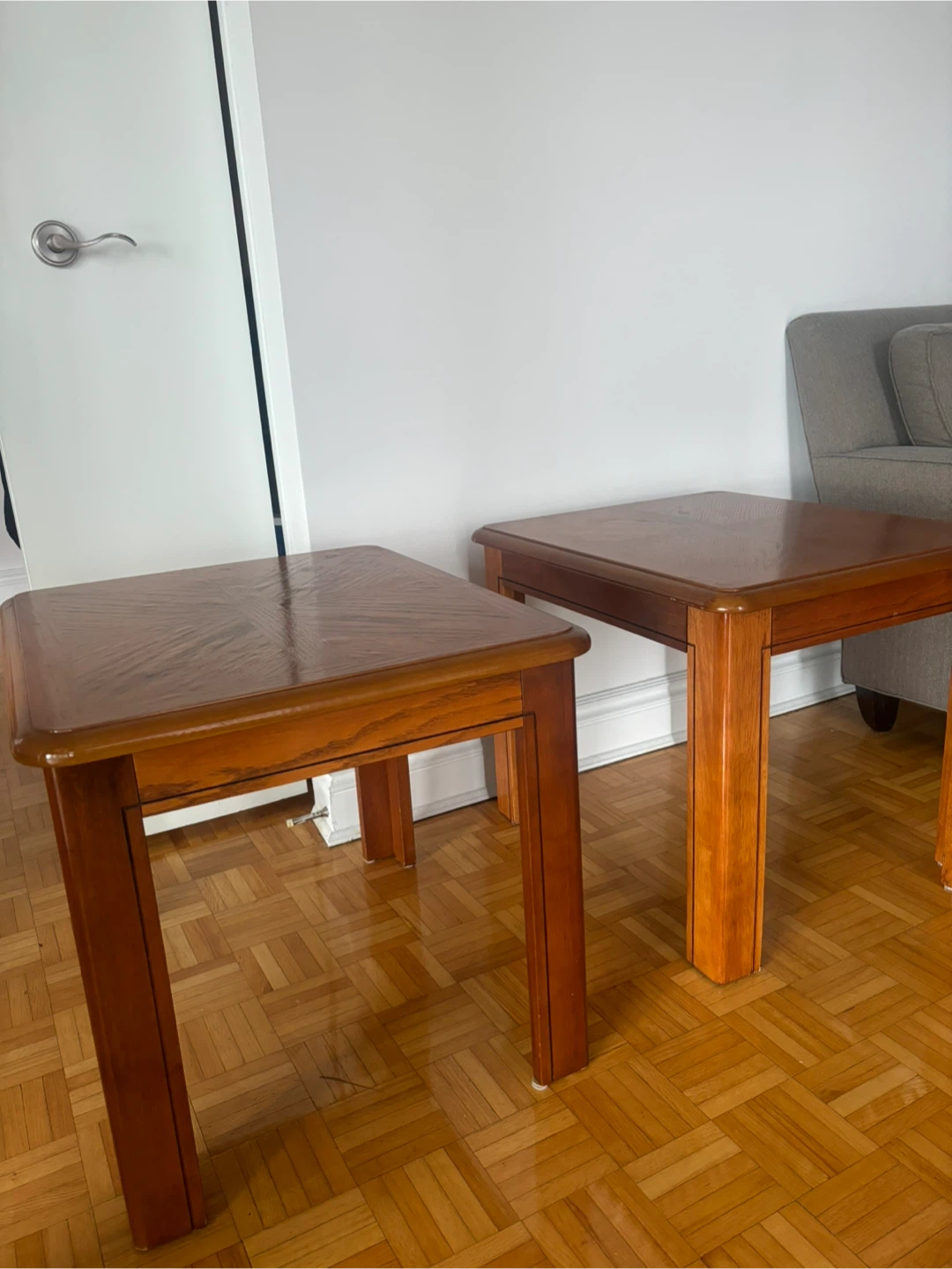 Wooden side tables - set of 2 - photo 2