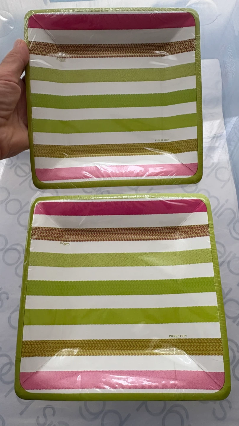 Pierre Frey Caspari "Sable Green" Paper Plates (Set of 2) - photo 4