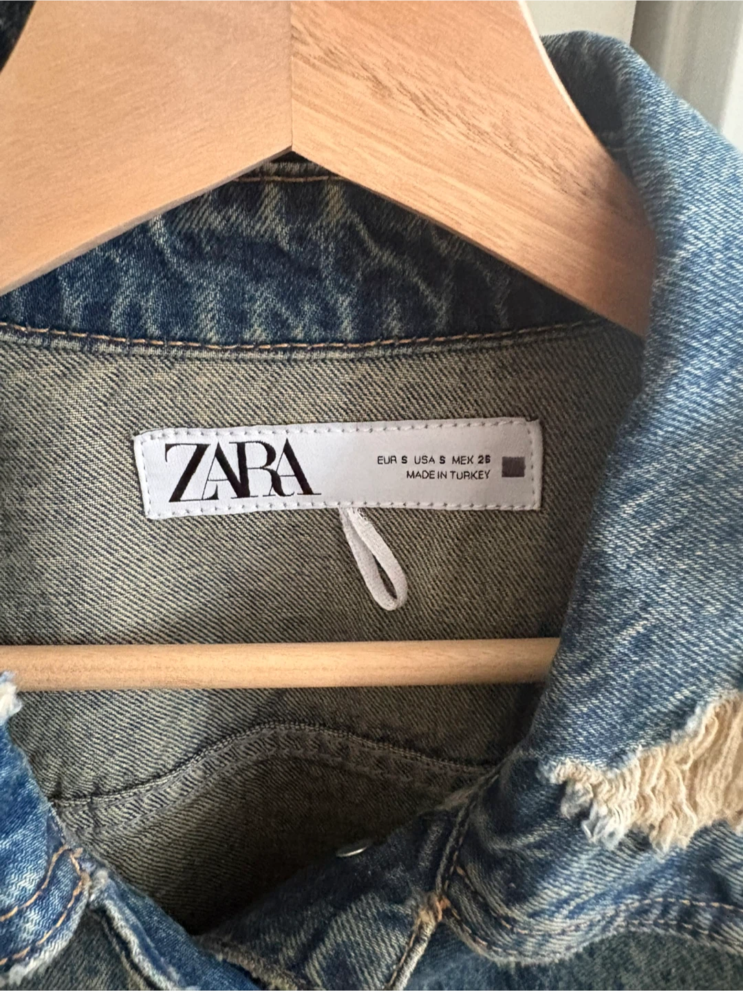 Zara Denim Trucker Jacket - Size S - photo 3
