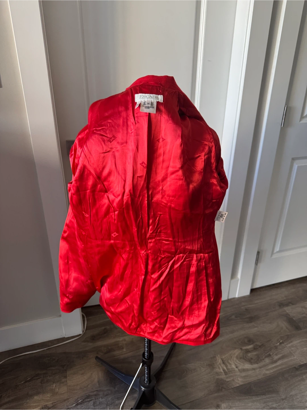 Escada 💯 cashmere Red Long Single-Breasted Blazer - size 38 - photo 5
