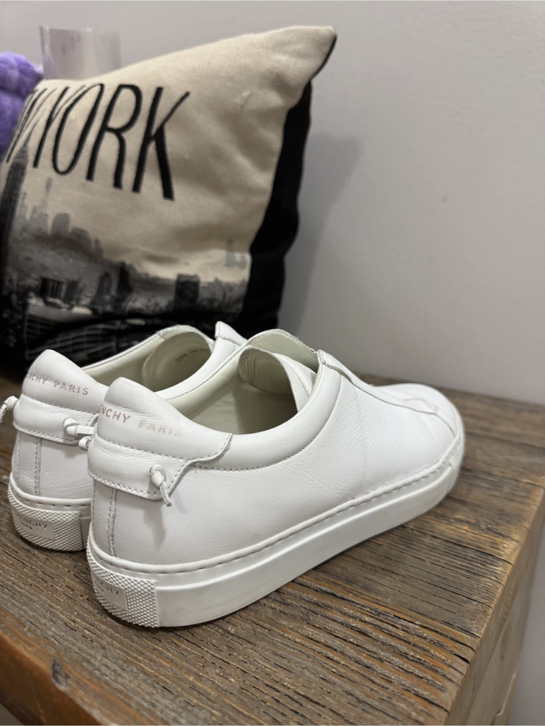 Givenchy White Leather “knot” SSneakers- 39.5 (as is) - photo 3