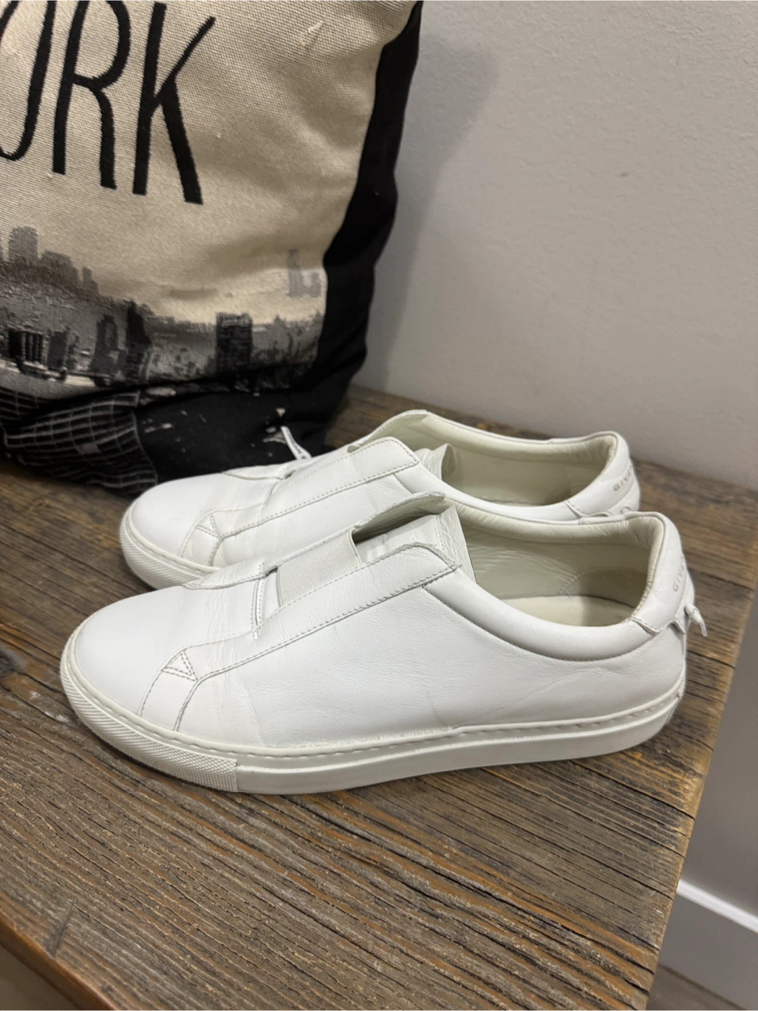 Givenchy White Leather “knot” SSneakers- 39.5 (as is) - photo 5