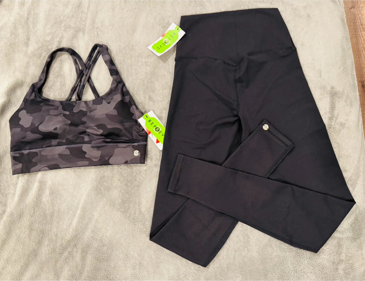 4 NEW Zyia Active Premium Workout Sets (Size 4 / XS)