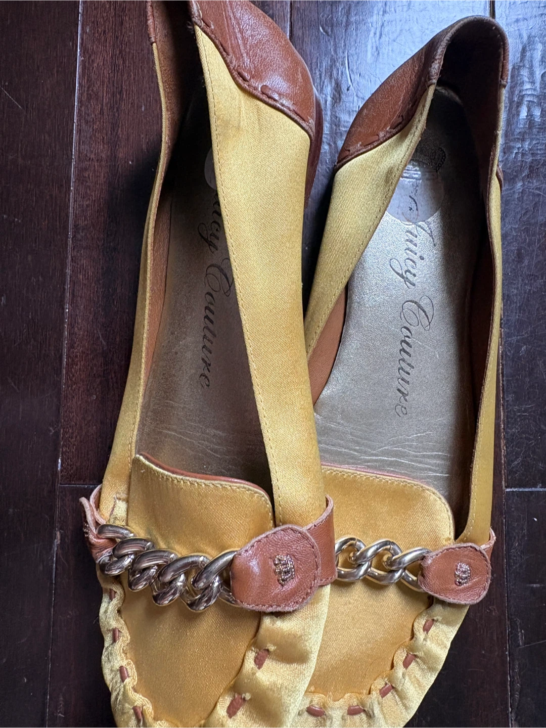 Juicy Couture Yellow Flats with Chain Detail - photo 2
