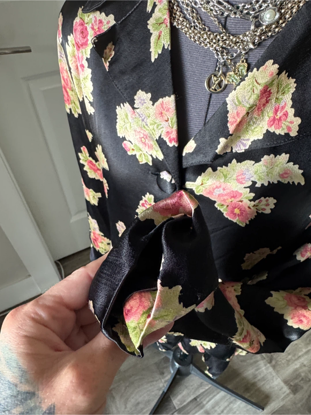 Betsey johnson Floral Satin Button-Front Jacket size small - photo 4