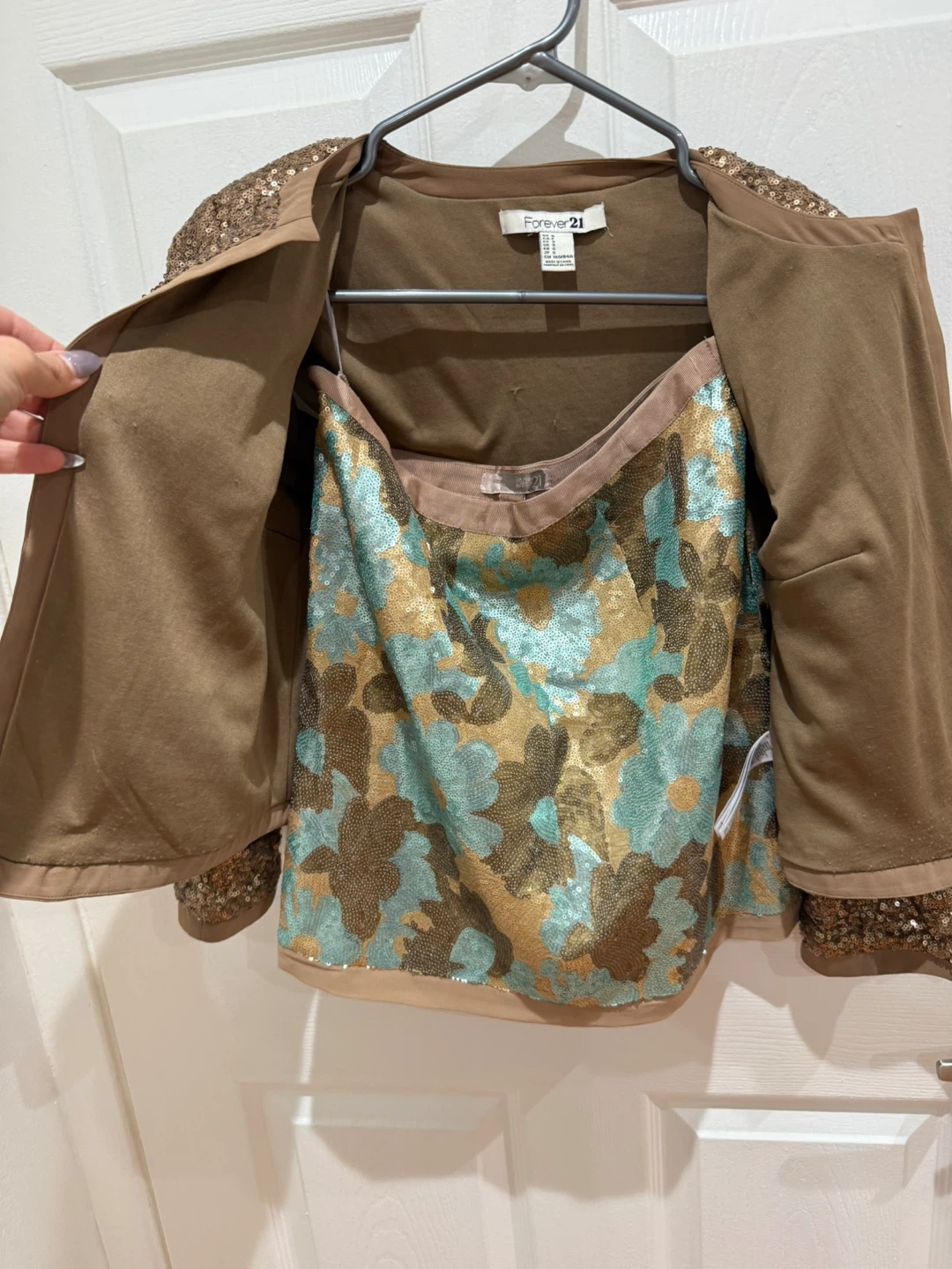 Forever 21 Sequin Blazer and Floral Skirt Set - photo 2