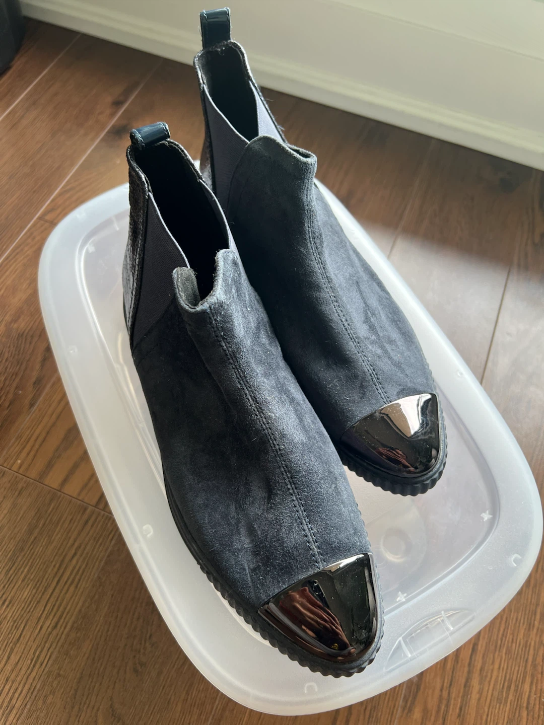 Geox NavySuede Chelsea Boots with Metal Toe Cap