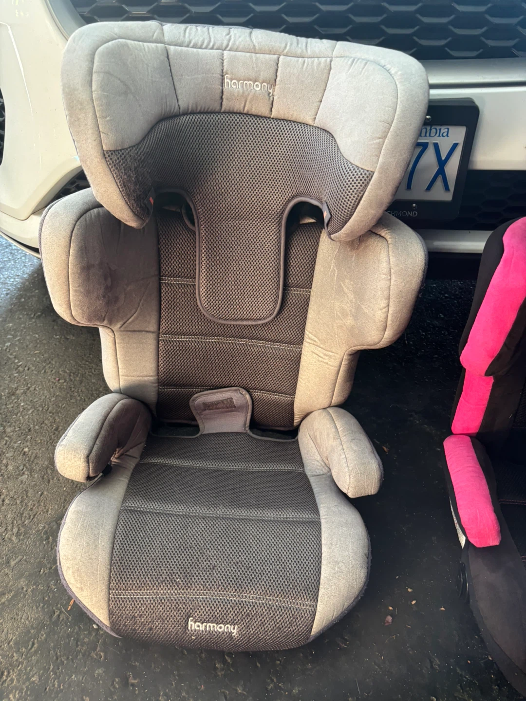 Car seat for kids 10 dollars each - photo 2