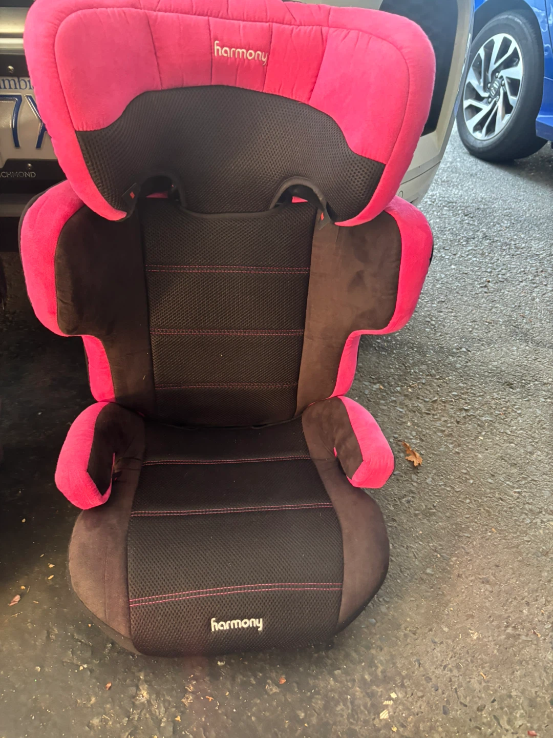 Car seat for kids 10 dollars each - photo 3
