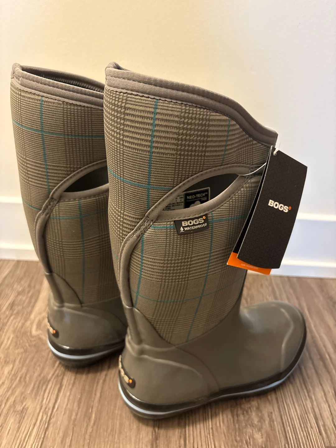 BOGS Women's Waterproof Boots - Charcoal Plaid - Size 6