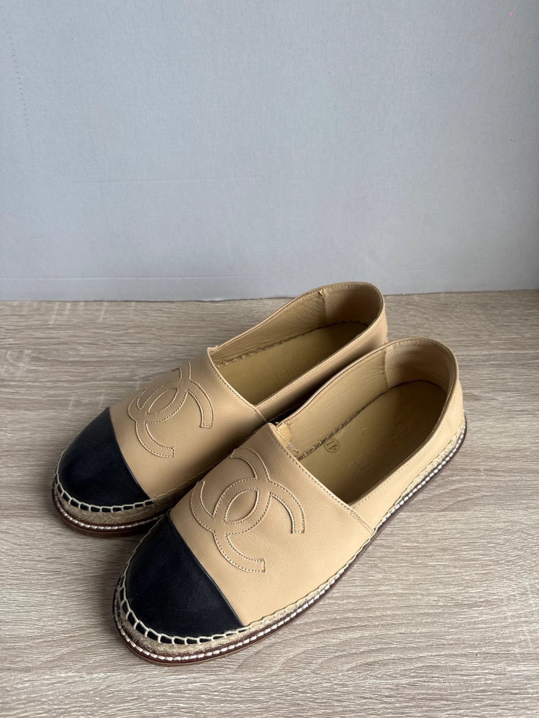 1:1, Chanel Espadrilles - Beige/Black  41.5( suited to appx 39)