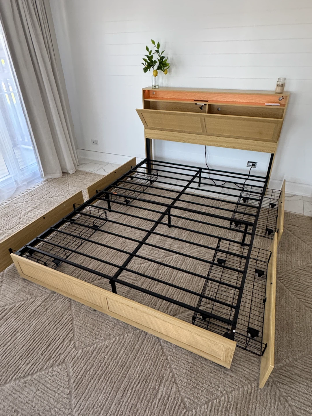 Queen bed with Storage and LED Lights