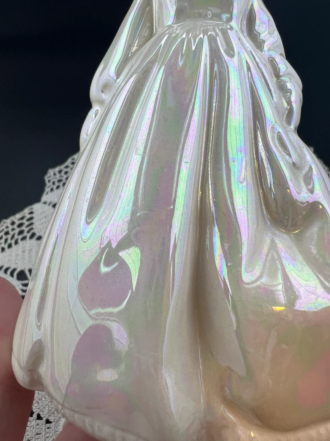 Vintage Pearlescent Ceramic Lady Figurine - photo 3