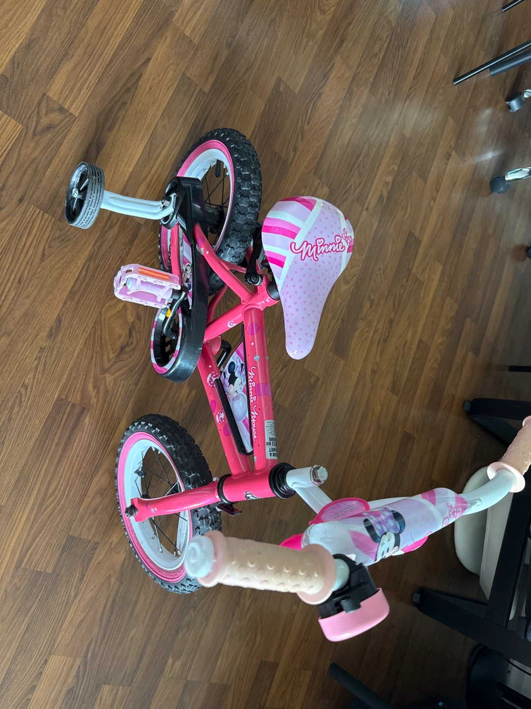 Kids Pink Minnie Mouse Bicycle - photo 3