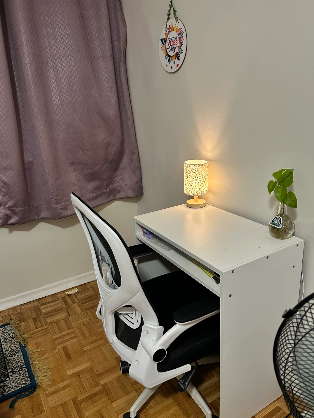 White IKEA TORALD Desk + SONGMICS Office Chair (Good Condition) - photo 4