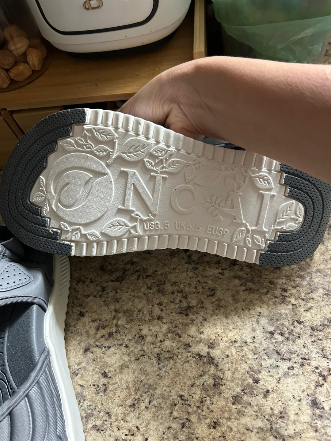 New ONCAI Grey Sandals size 8.5 - photo 3
