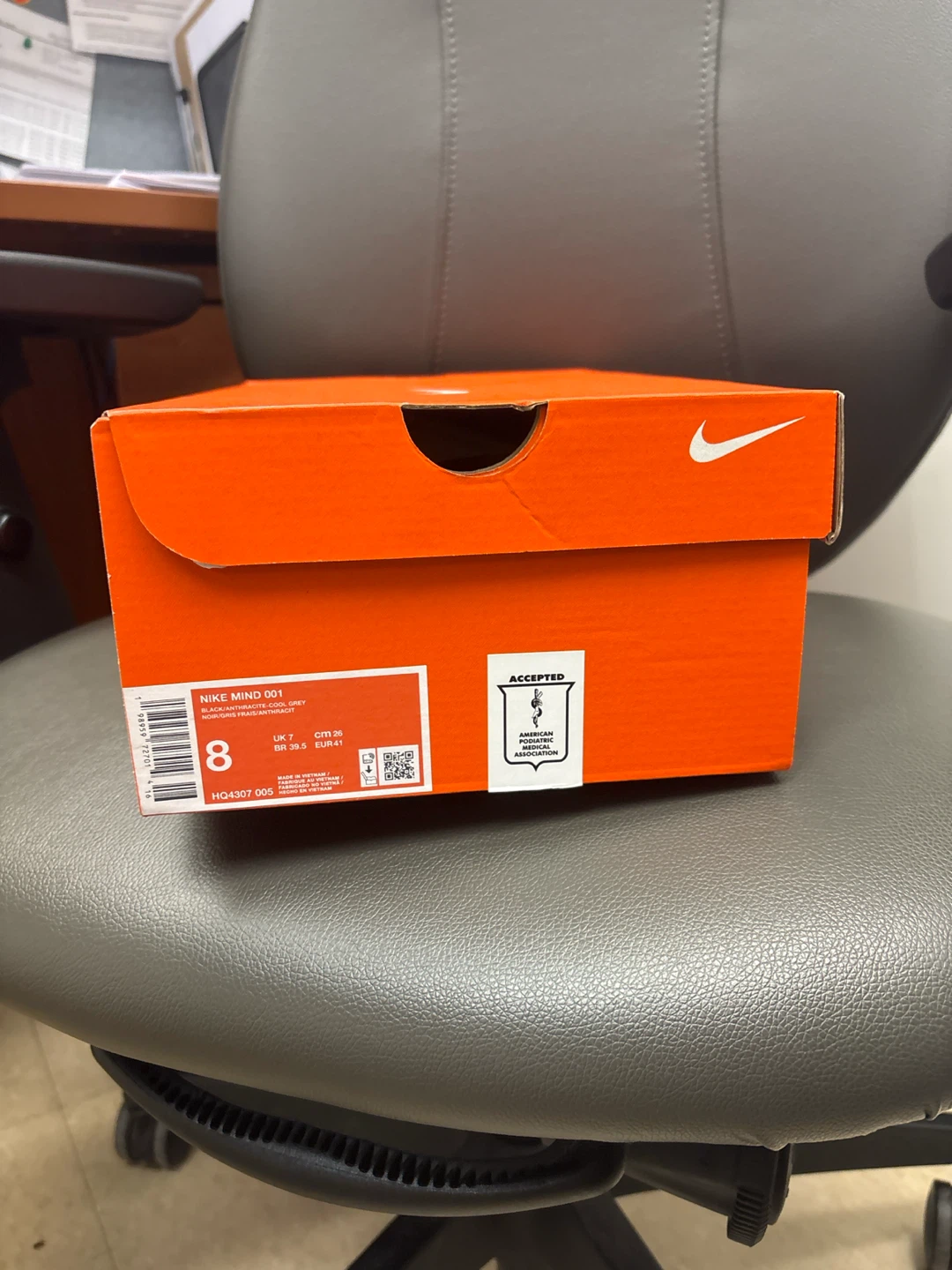 Nike mind 001 black / cool grey