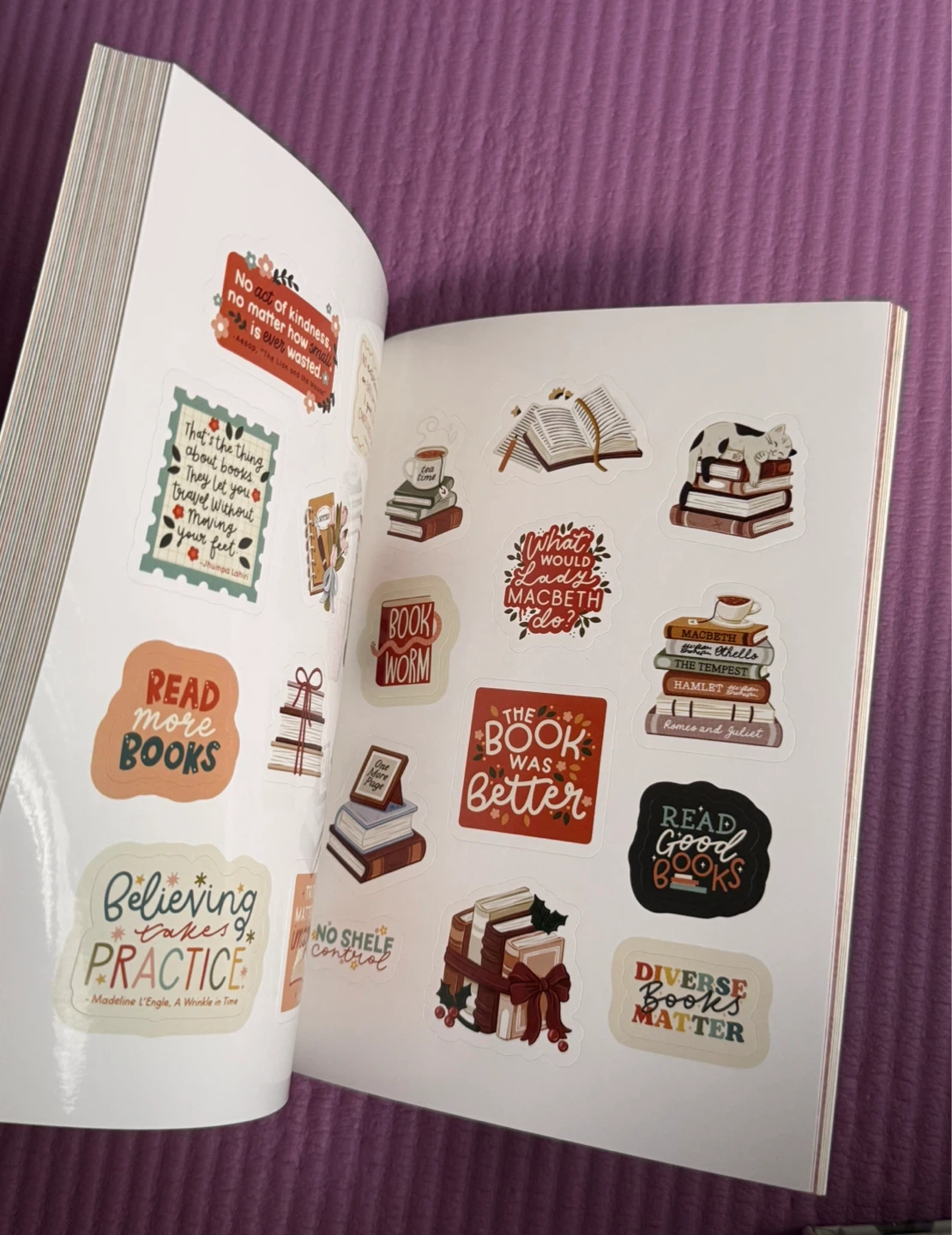 NEW✨Sticker Book for Book Lovers - photo 2