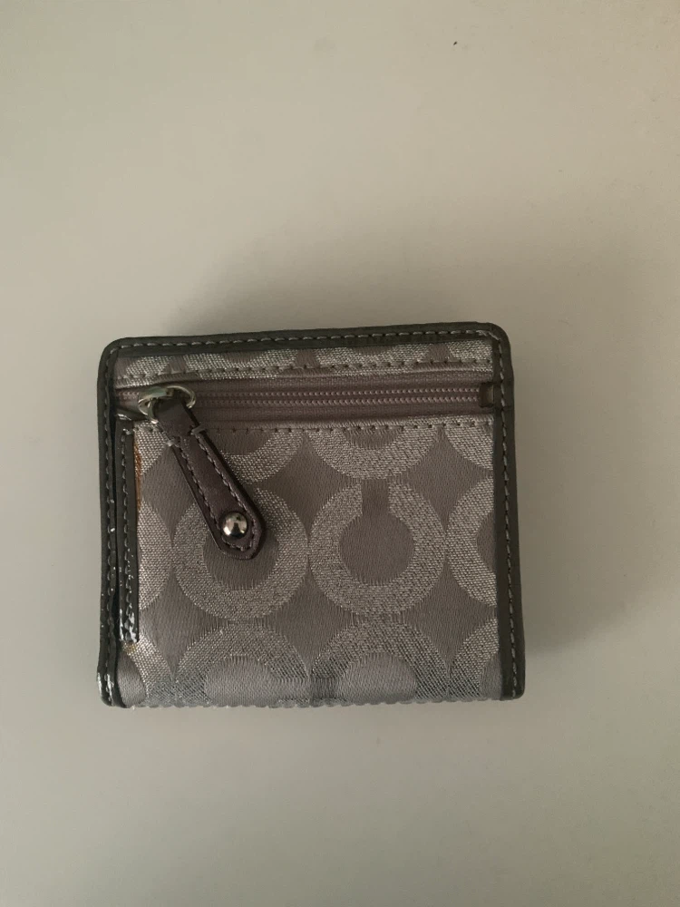 Coach Signature C Tri-Fold Wallet - photo 2