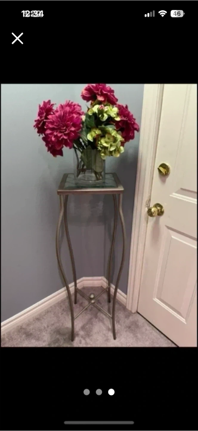 40” Tall Metal Plant Stand with Glass Top - photo 3