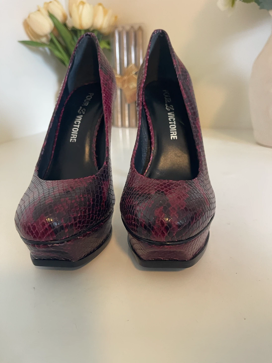 Pour La Victoire Women's Snake Print Platform Heels Size 6.5 - photo 5