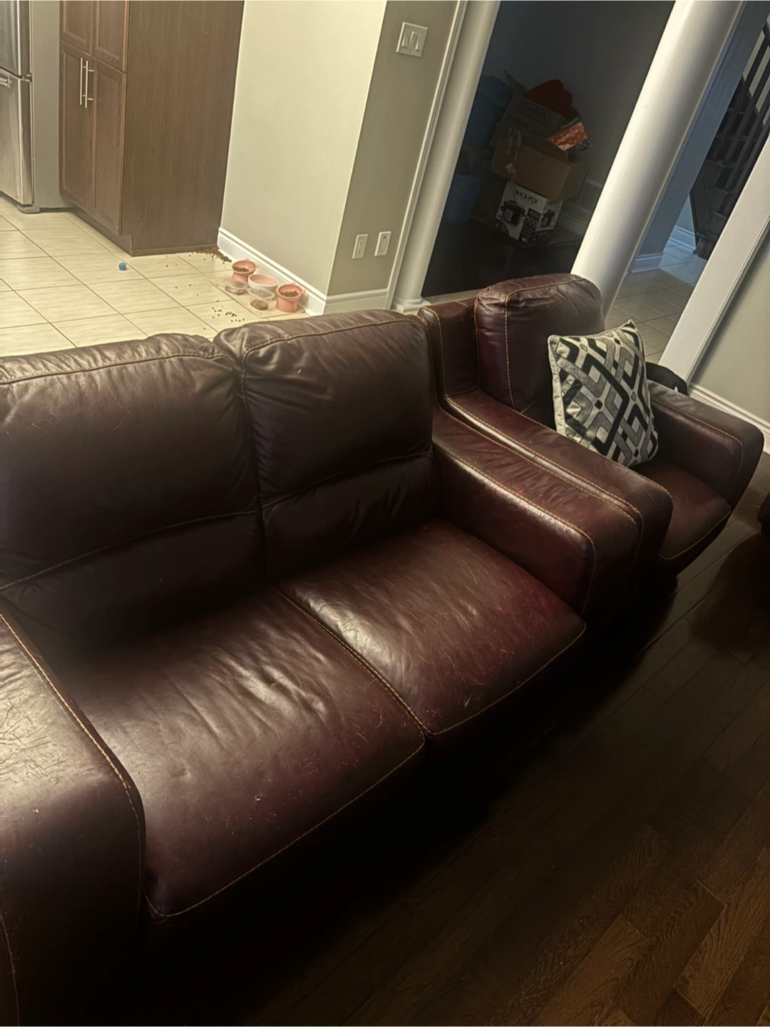 leather sofa and armchair set with ottoman - photo 2