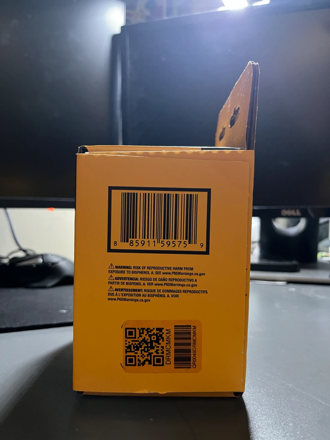 DEWALT 20V MAX Battery and Charger Kit BNIB - photo 2