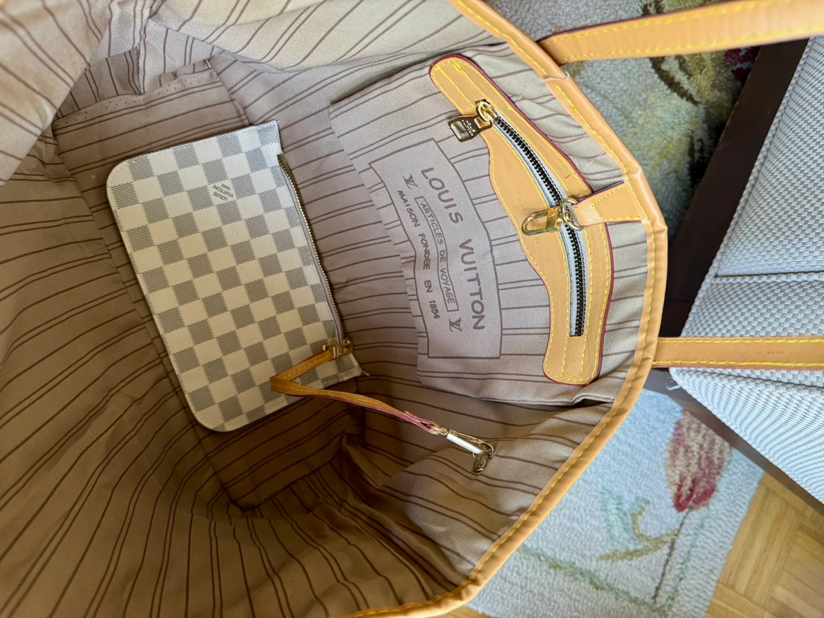 monogram neverfull bag with a tote. - photo 2