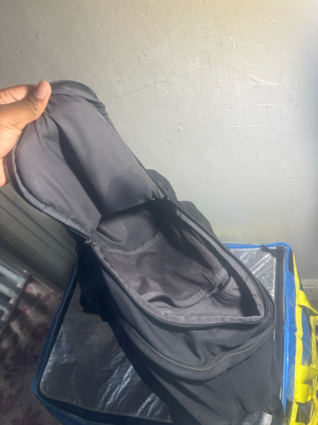 Black White Generic Nike Backpack - photo 2