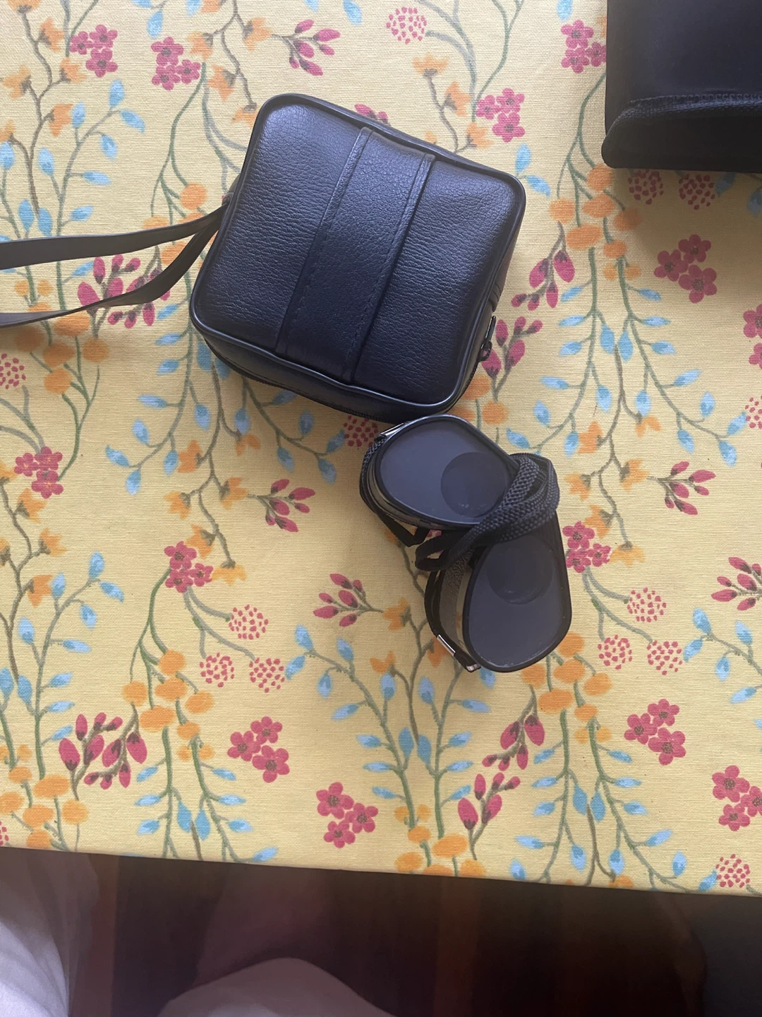 Compact Binoculars with Case - photo 2