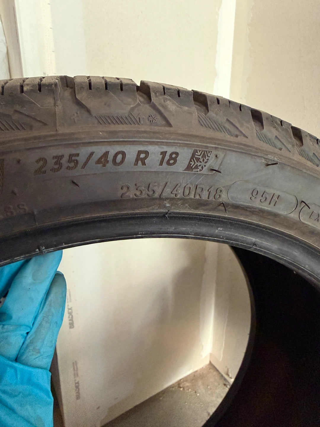 MICHELIN X-Ice Snow Winter Tires 235/40 R18 H (95) - photo 5