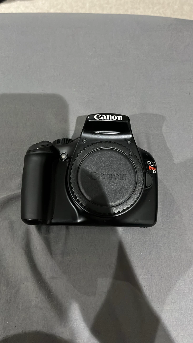 Canon EOS Rebel T3 Digital Camera