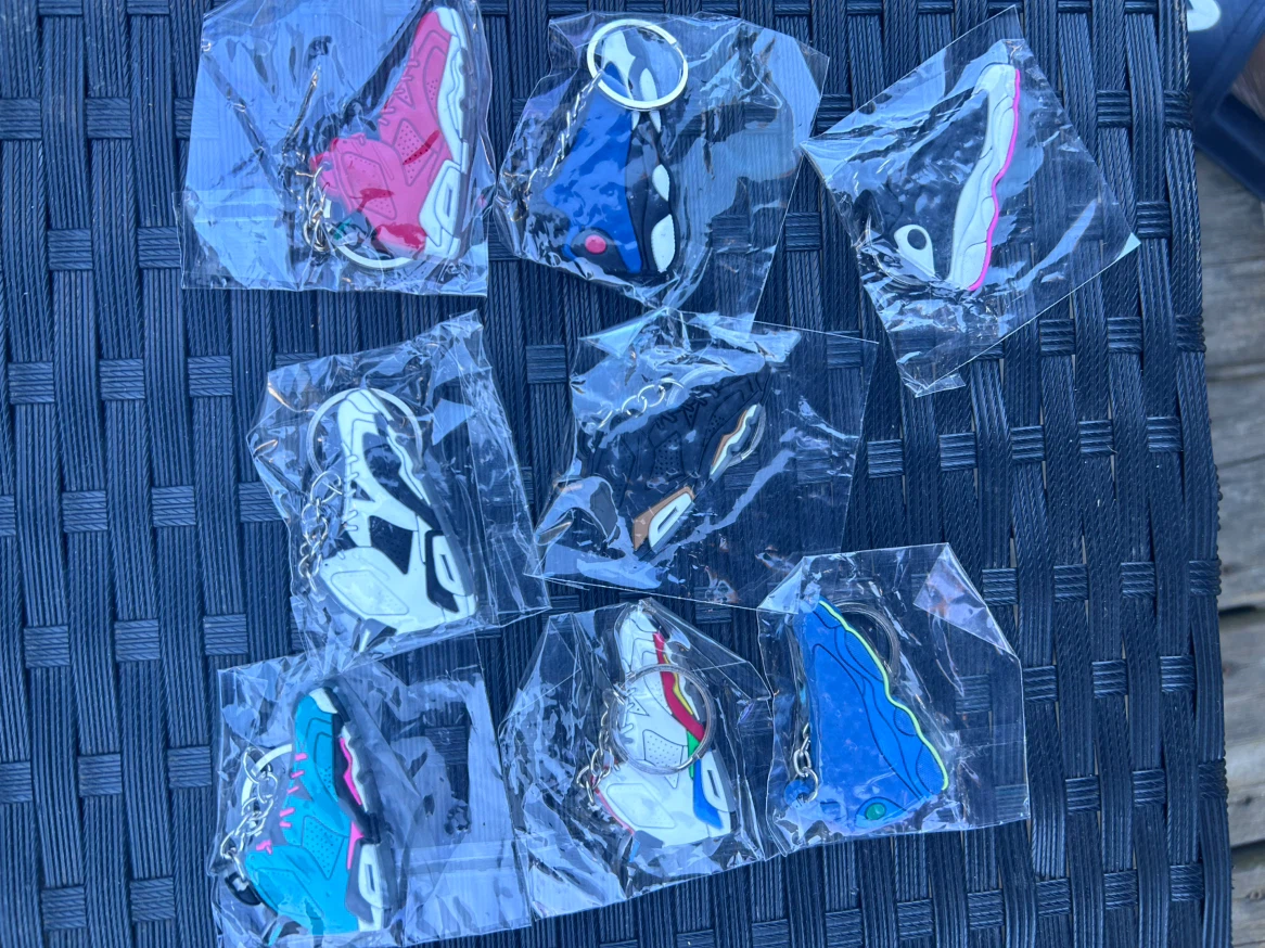 Sneaker keychains in various colours