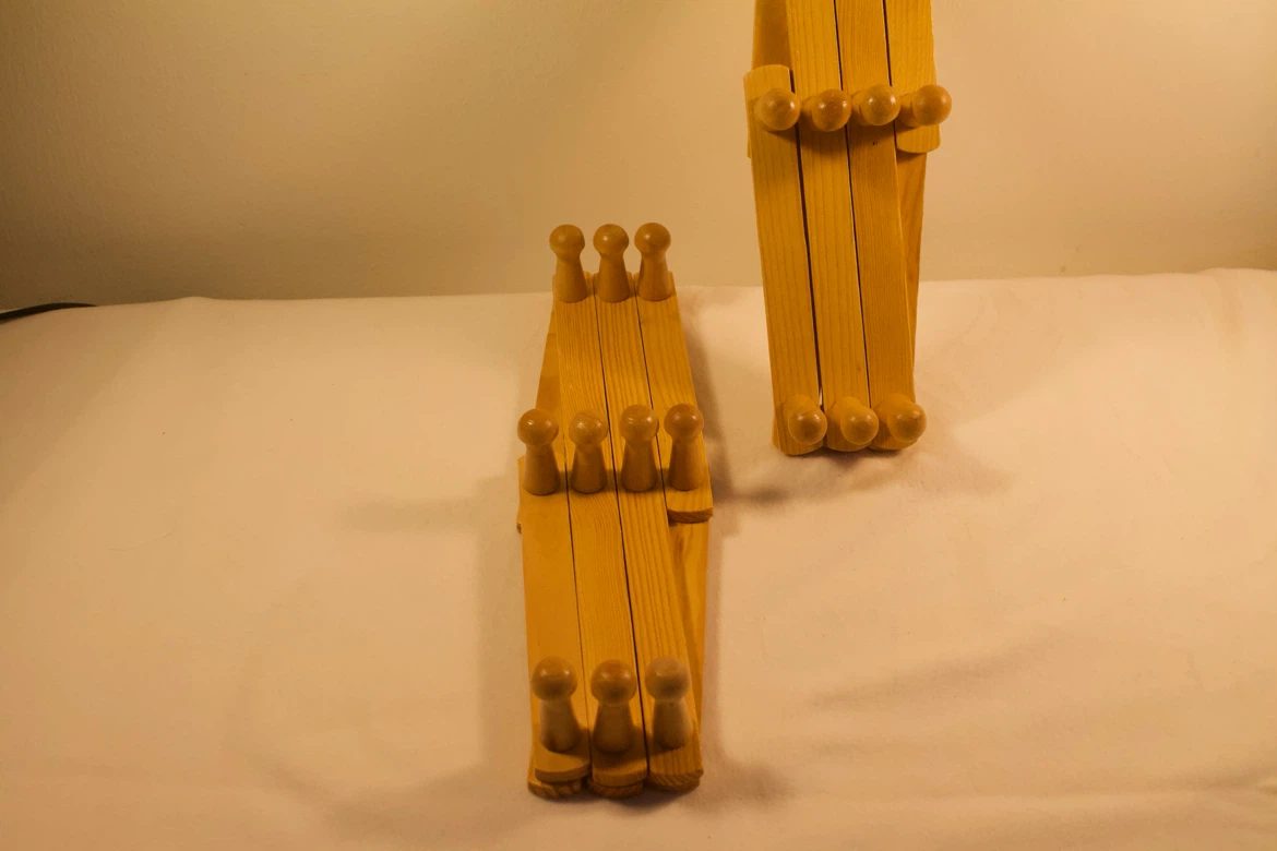 Light wood accordion wall rack set of two - photo 2