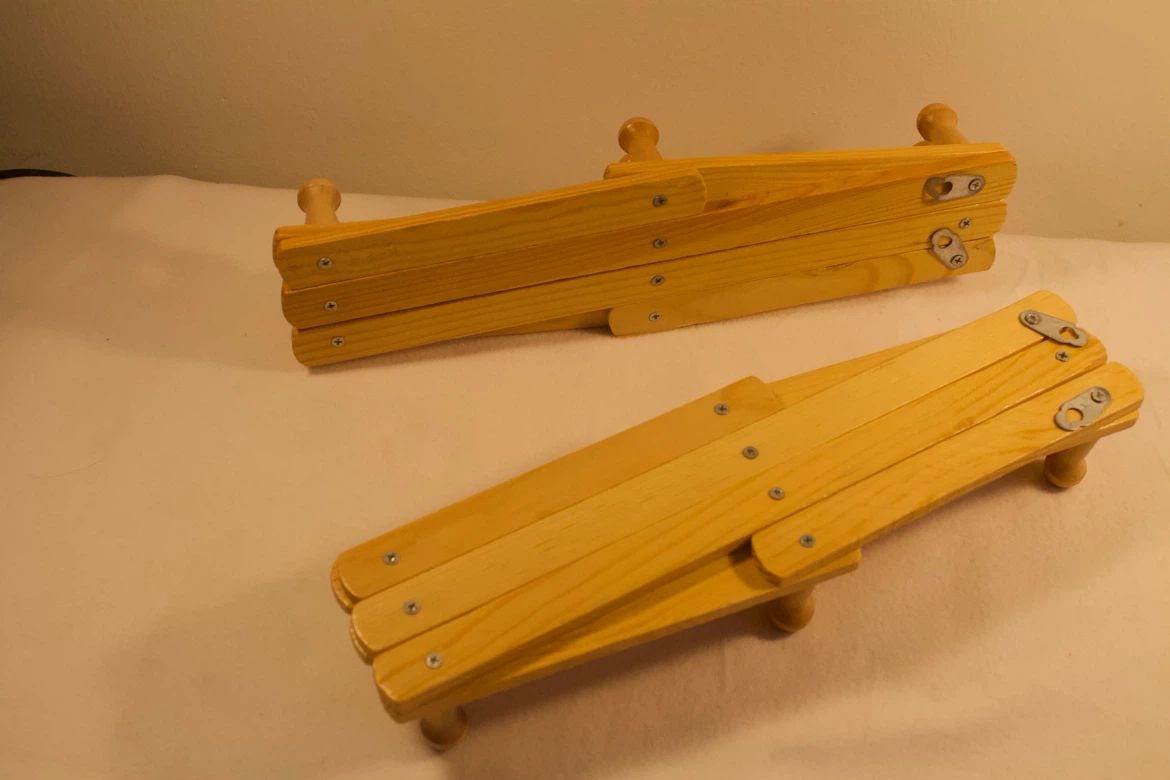 Light wood accordion wall rack set of two - photo 3