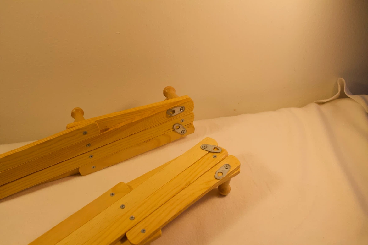 Light wood accordion wall rack set of two - photo 4
