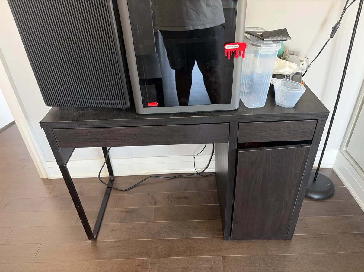 IKEA MICKE Desk in Black-Brown