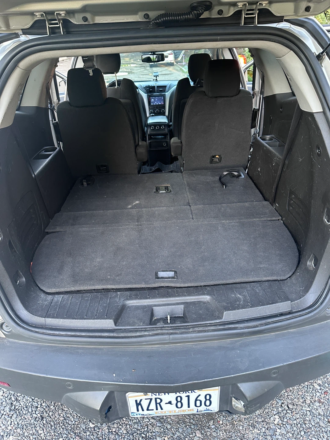 2011 Chevrolet Traverse LT Sport Utility 4D - photo 3