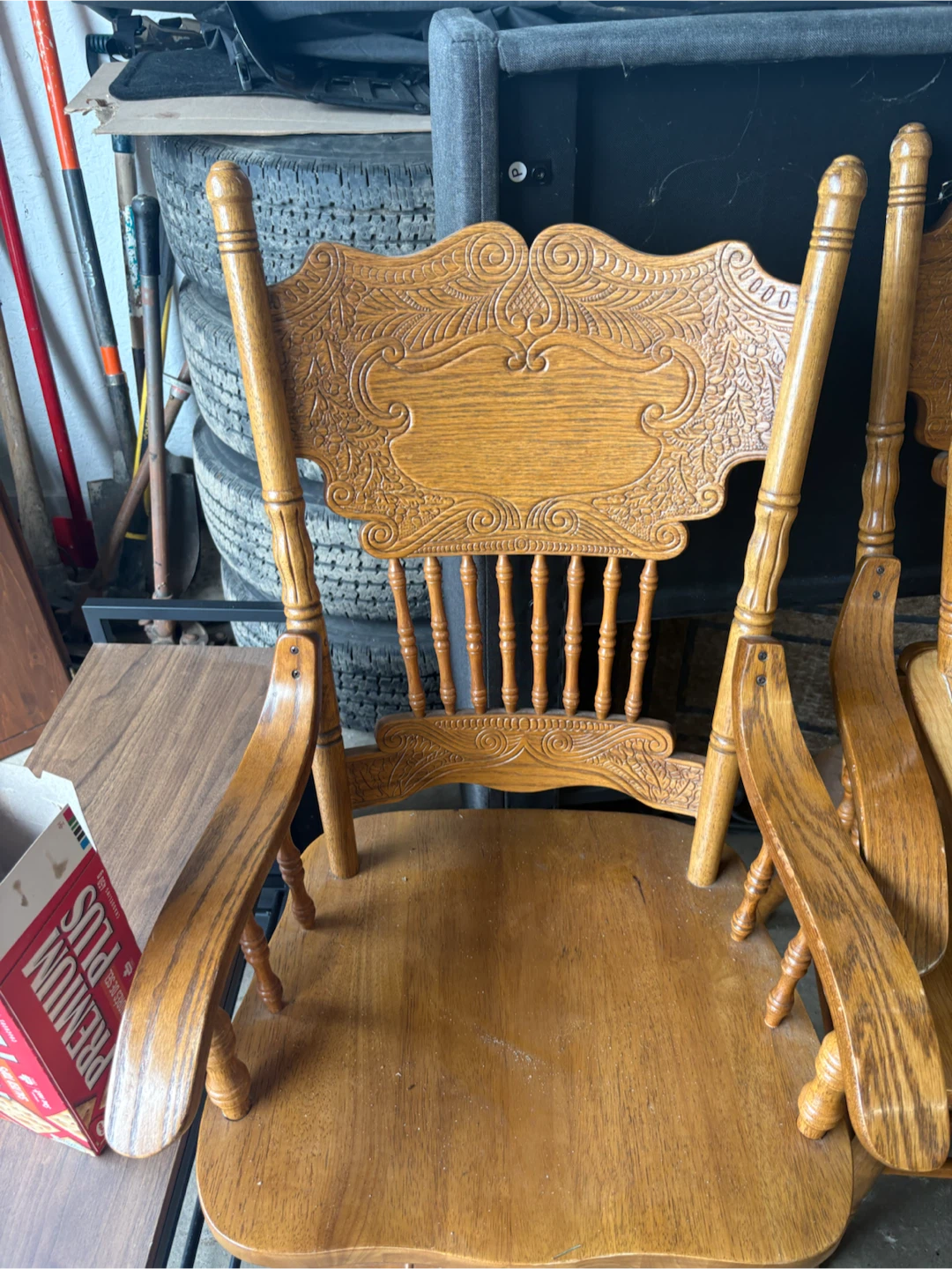 Antique Oak Dining Chairs (Set of 6) like new - photo 2
