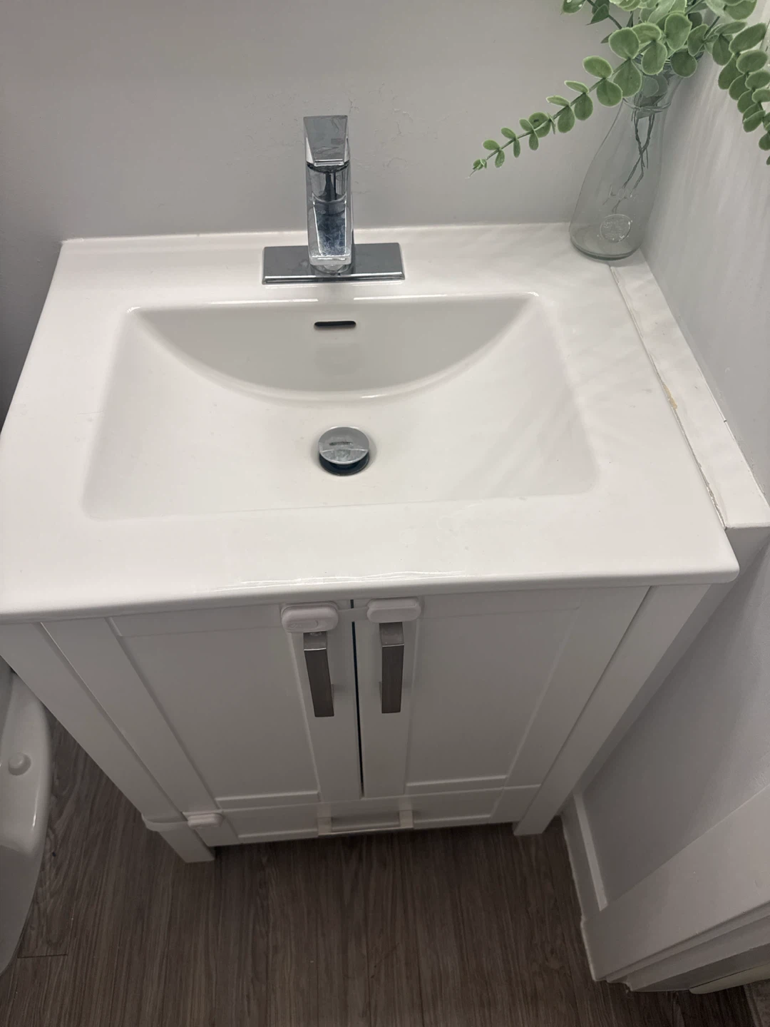White Bathroom Vanity with Sink and Faucet - photo 2