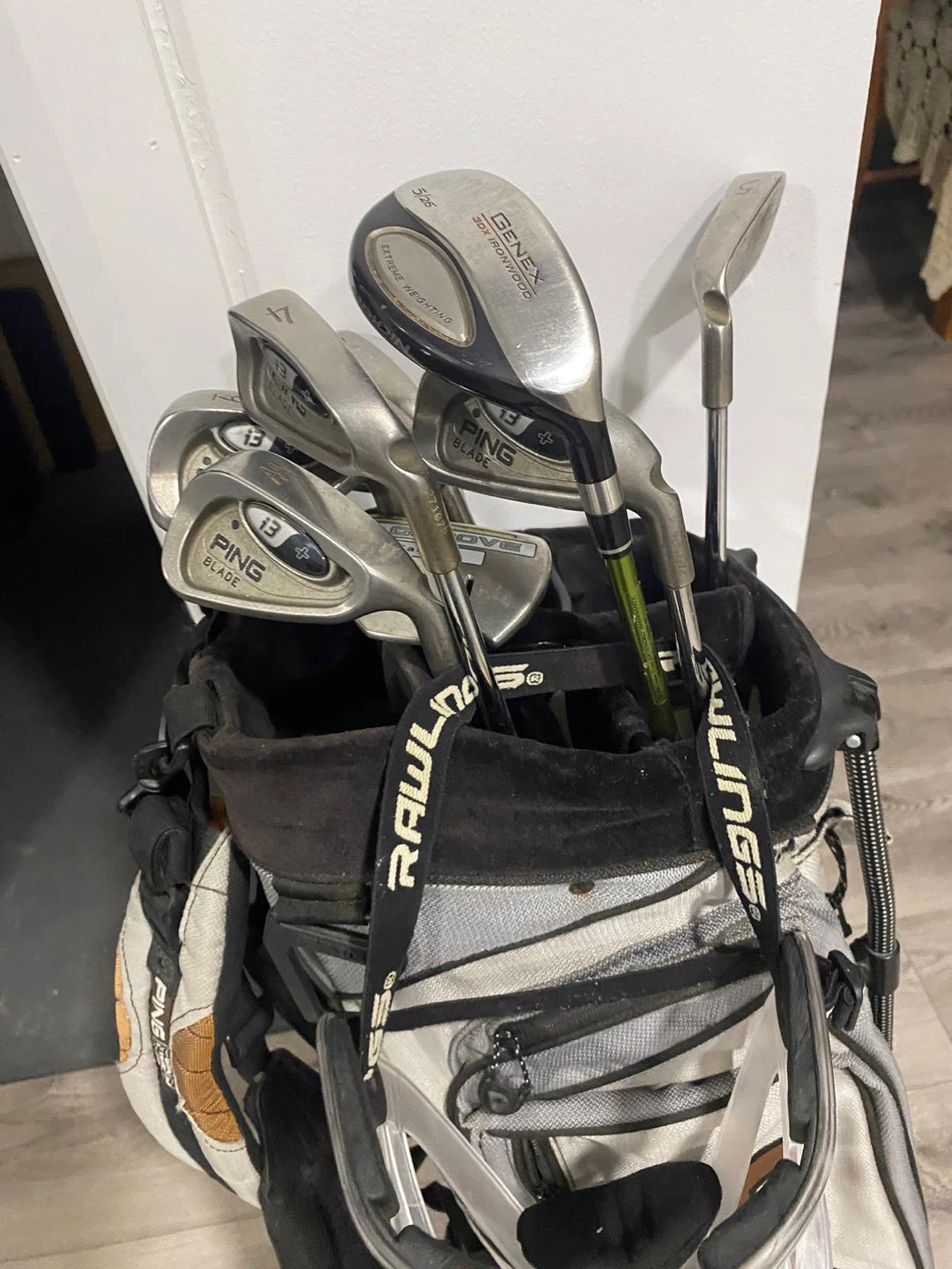 PING Golf Bag with Assorted Clubs - photo 2