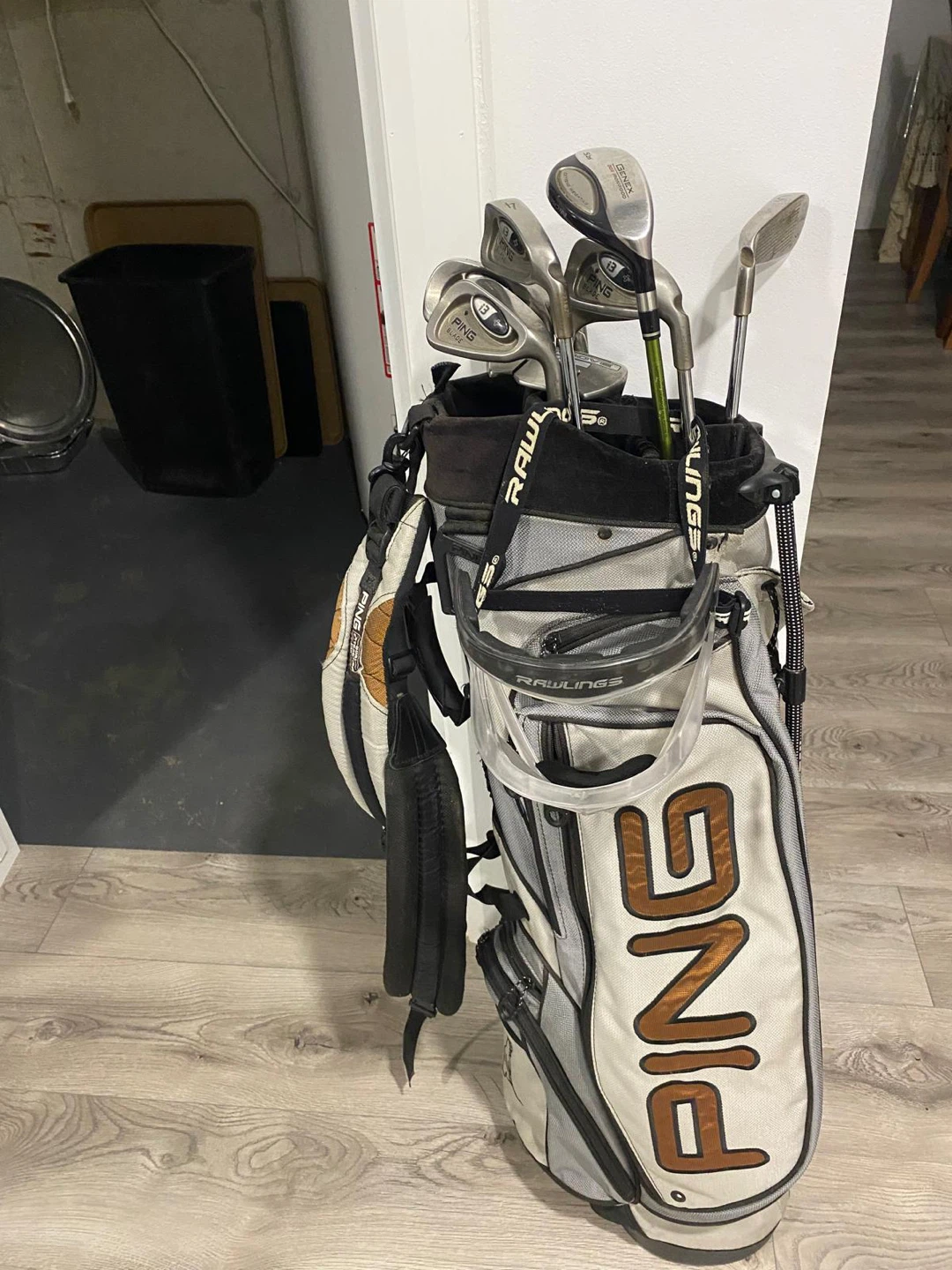 PING Golf Bag with Assorted Clubs - photo 5