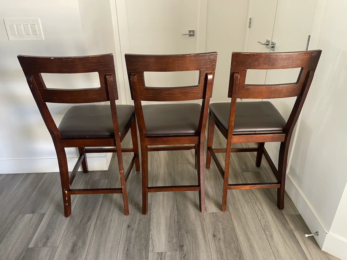 3 Leather Bar Chairs - photo 5
